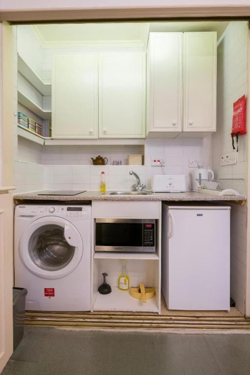 Fabulous Split Level Studio Hyde Park H3 Londres