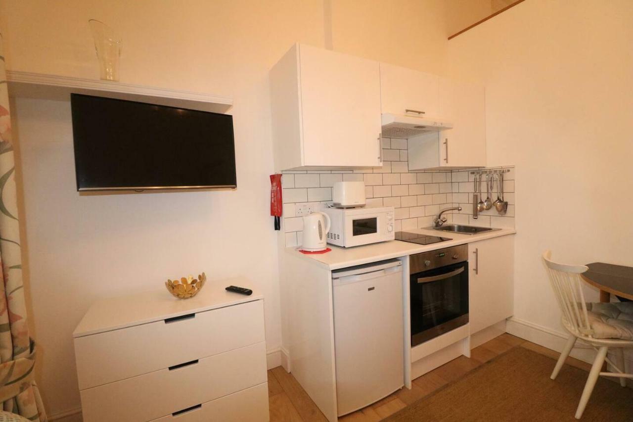 Fabulous Split Level Studio Hyde Park H3 Apartamento Londres